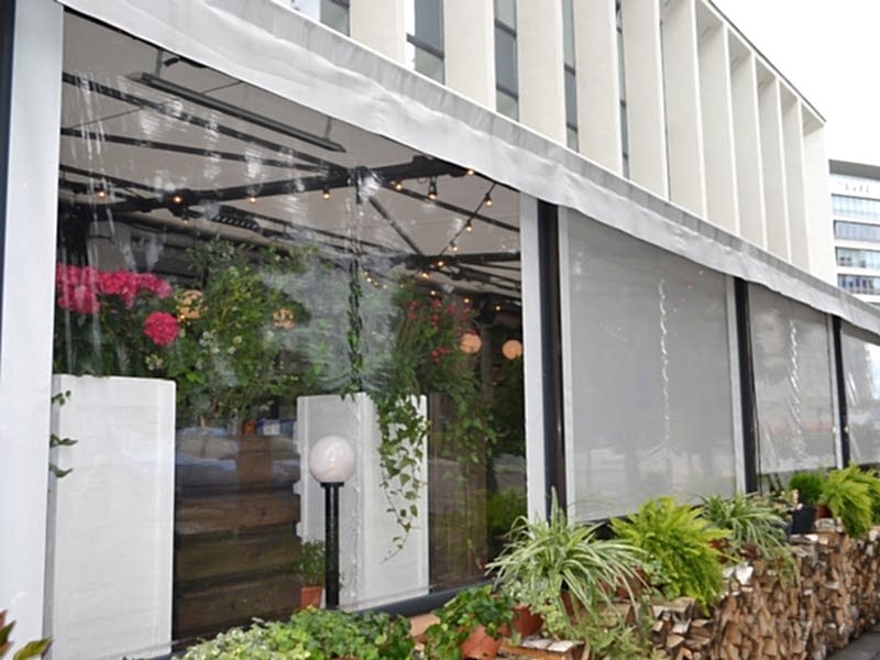 Рулонные шторы уличные