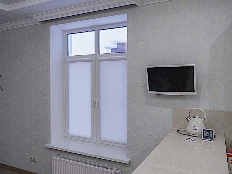 Рулонные шторы UNI-2<br/>(установка на створку)