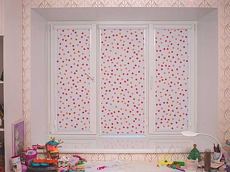 Рулонные шторы UNI-2<br/>(установка на створку)