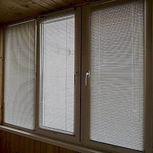 Жалюзи для балкона и лоджии